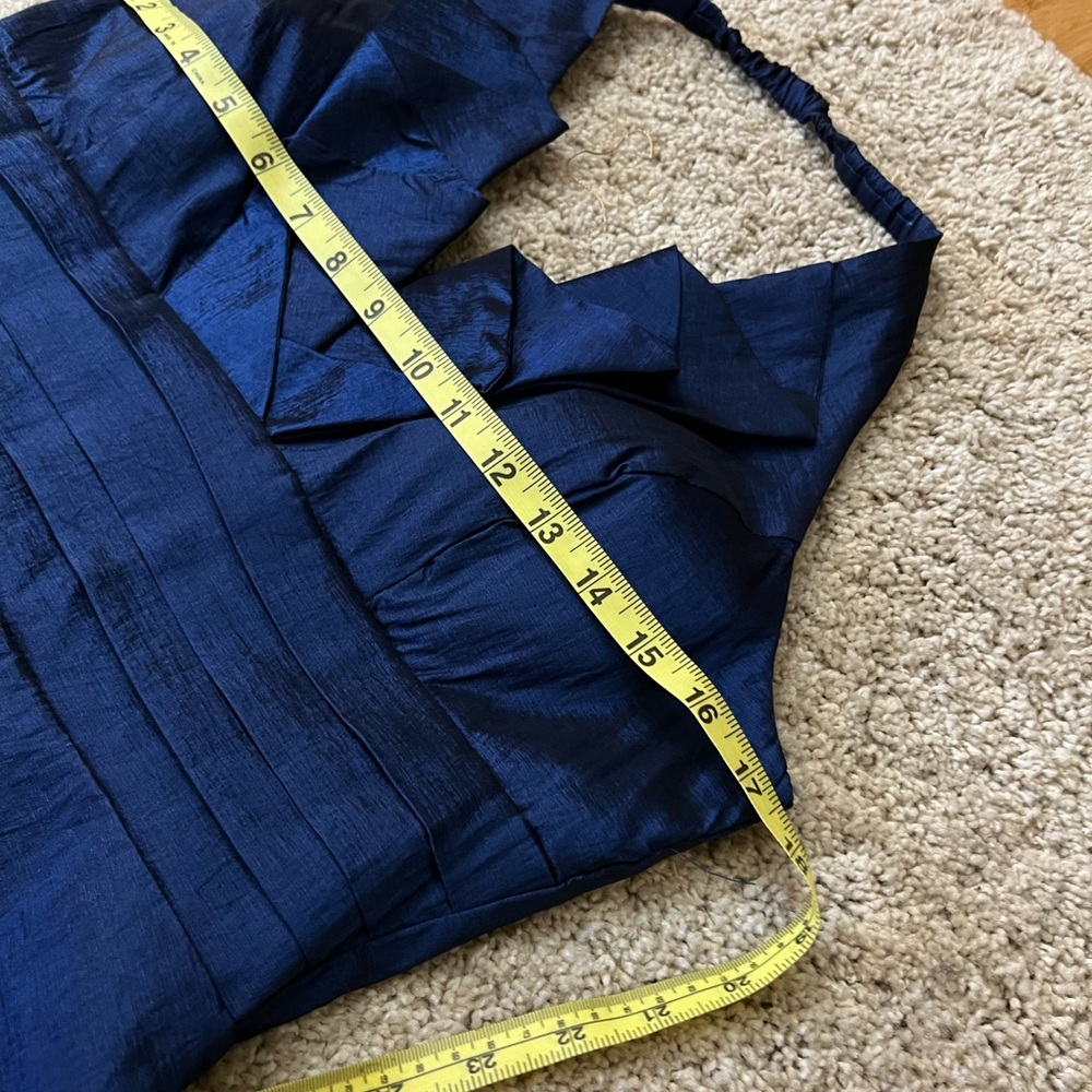 Stunning Blue Taffeta Party Dress - Picture 9 of 13